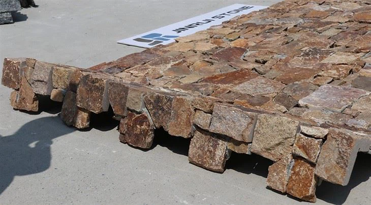 Interlocking Stone Veneer Rusty Quartzite JRD-058